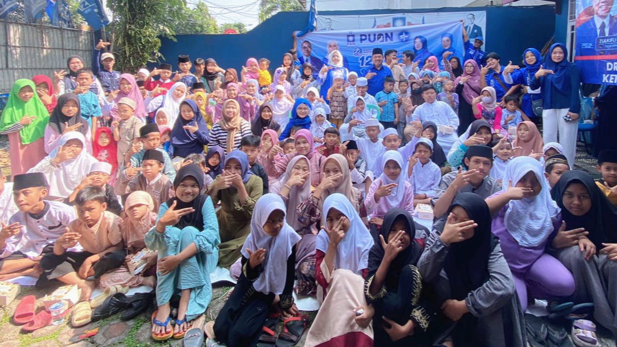 HUT Ke 25 PAN, PUAN Kota Bogor Birukan Langit 12.000 Anak Yatim