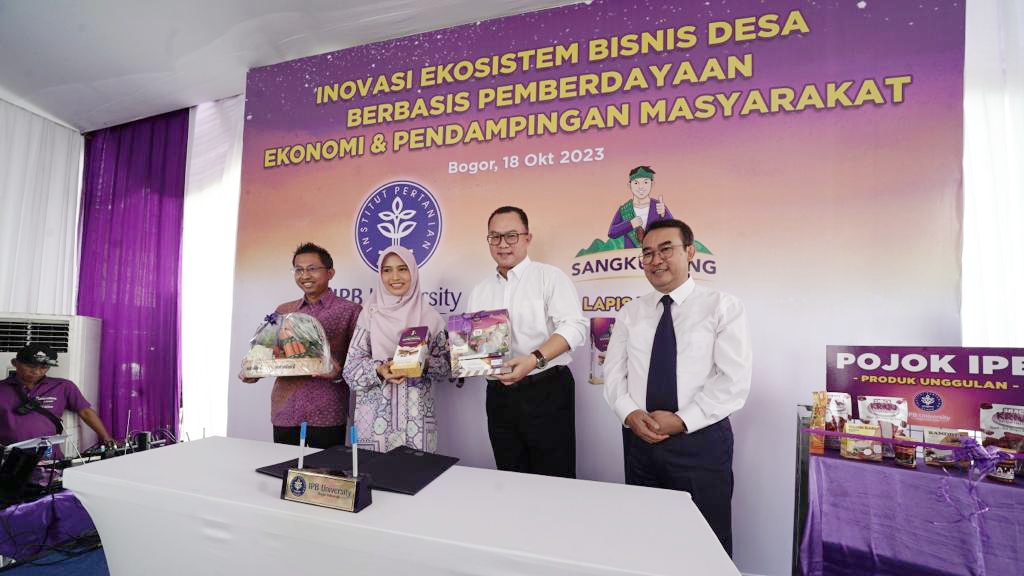 Dorong Inovasi Ekonomi Bisnis Desa, IPB dan Lapis Bogor Sangkuriang Teken MoU