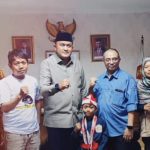 Ketua DPRD Kabupaten Bogor Rudy Susmanto memberikan dukungan kepada Rasya yang akan berlaga di International Championship Pencaksilat di Selangor, Malaysia. (IG @rudysusmanto)
