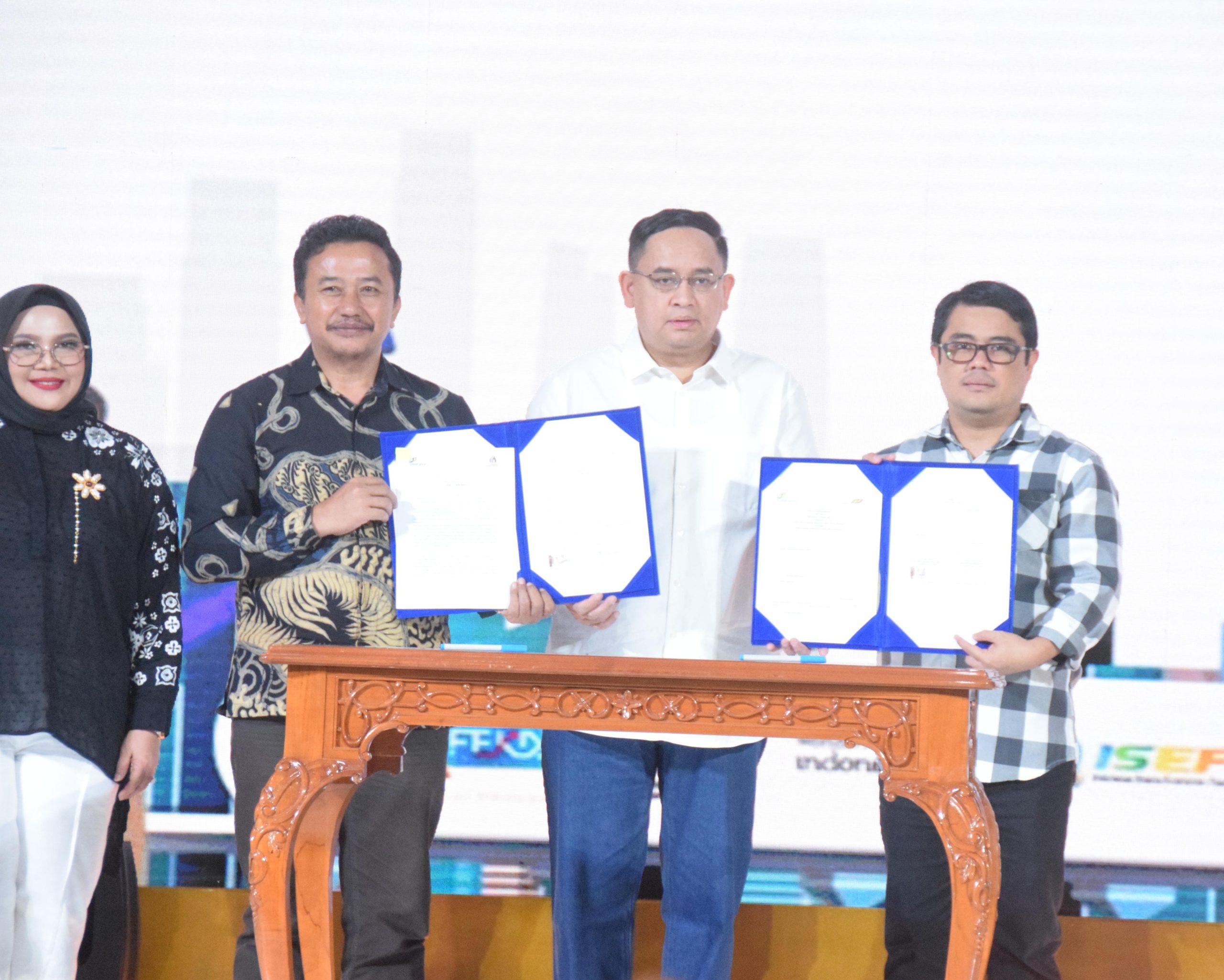 Kembangkan Bisnis, Perumda PPJ Kota Bogor dan Perumda Pasar Jaya Jakarta Teken MoU